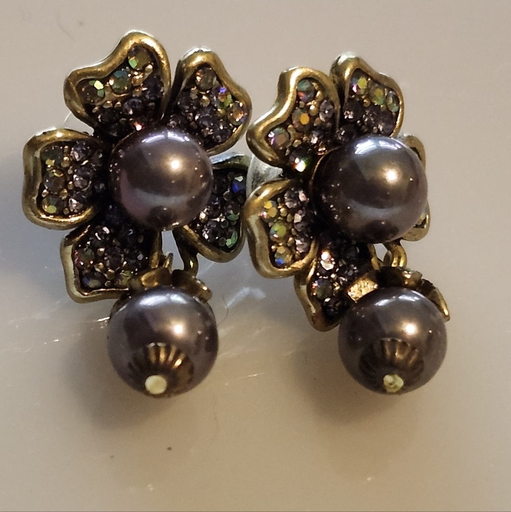 Heidi Daus Posey Earrings